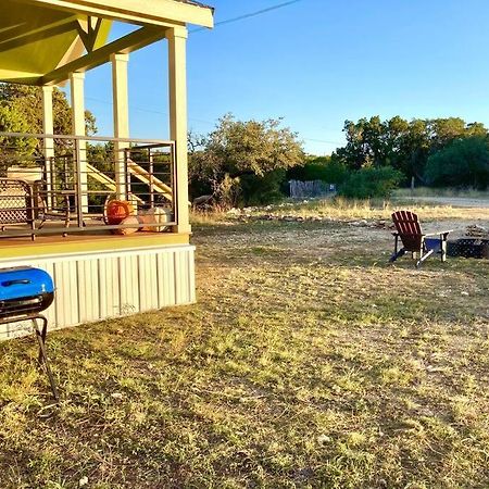 Cozy Tiny Home In The Hills Fischer Extérieur photo