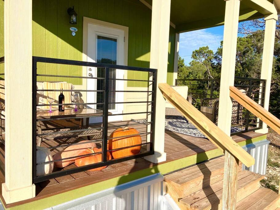 Cozy Tiny Home In The Hills Fischer Extérieur photo